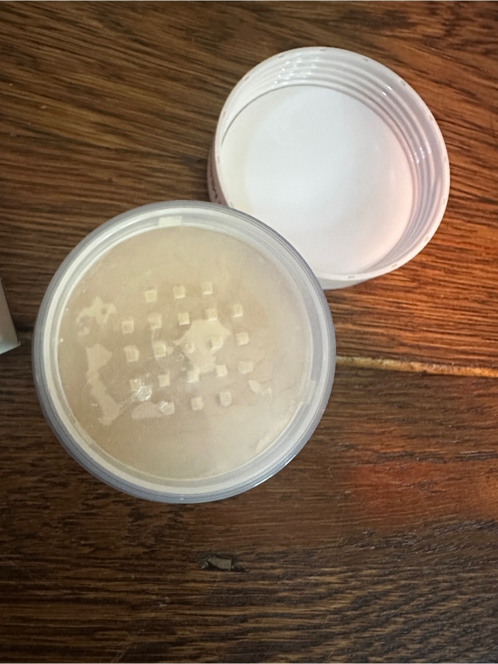 NIB Laura Mercier Translucent Loose Setting Powder - Ultra-Blur - Picture 2 of 4
